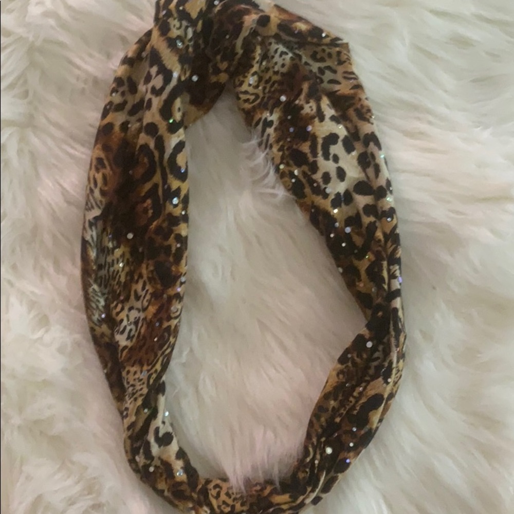 Women scarf